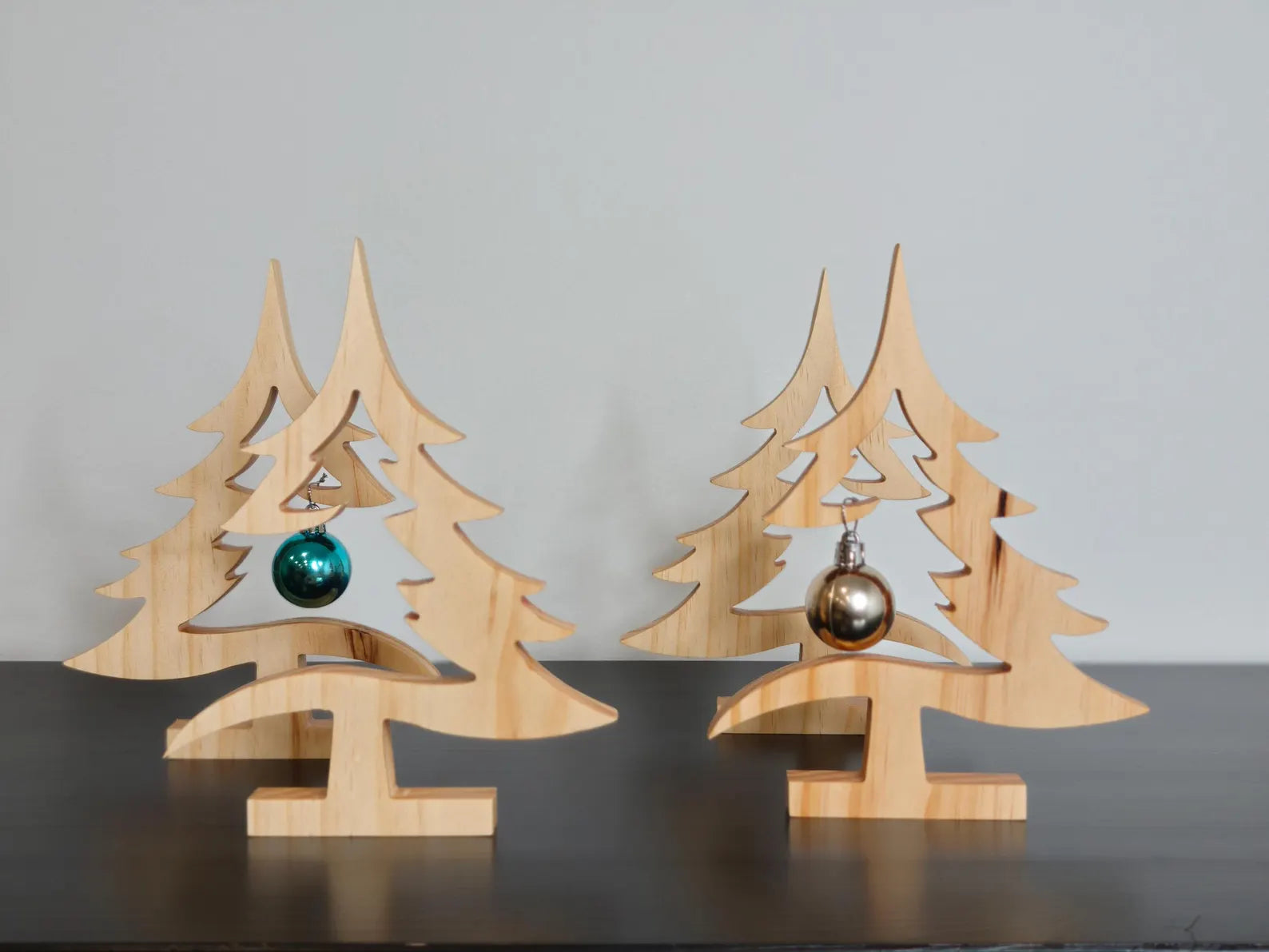 Wooden Christmas Tree Stand Décor